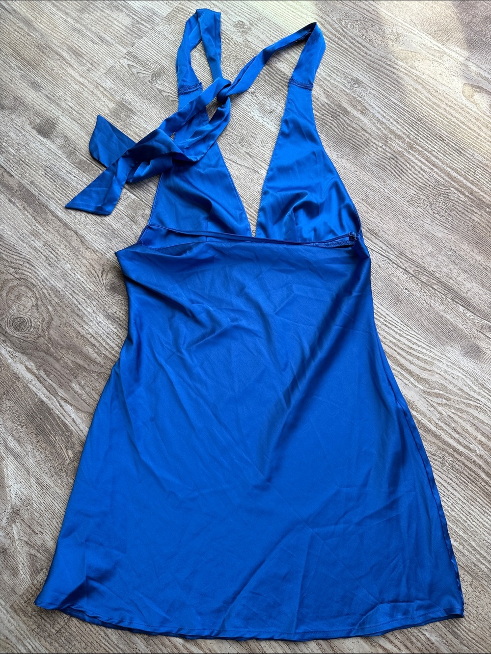 Shein Bae Deep V-Neck Backless Draped Dress, Bowknot Sash: Size: Small - Picture 1 of 6